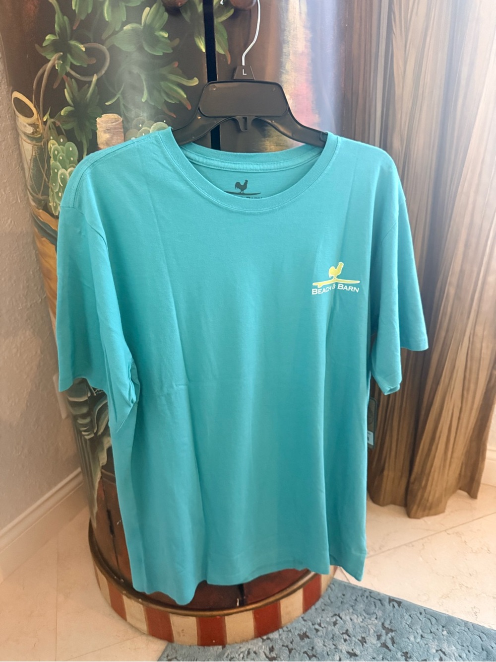 Beach & Barn T shirt NWT size Large